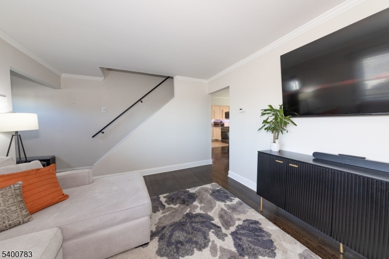 Woodland Park, NJ 07424,22 Ridgeview Dr