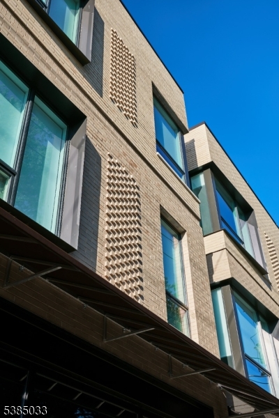 Maplewood Twp., NJ 07040,104 Baker St #304