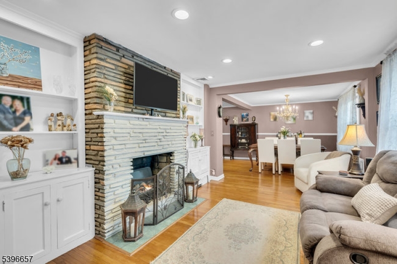 Madison Boro, NJ 07940,23 West St