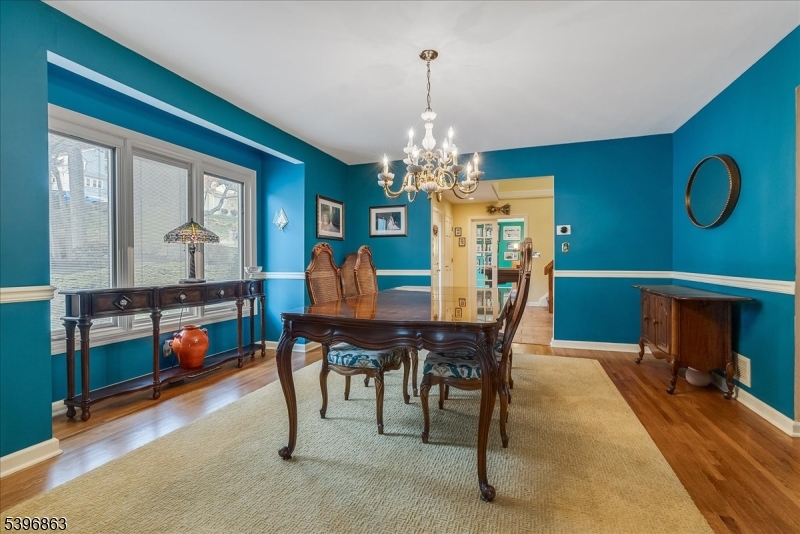 Morris Plains Boro, NJ 07950,11 Laurel St