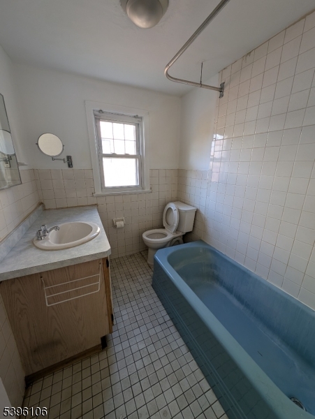 Little Falls Twp., NJ 07424,240 Woodcliff Ave