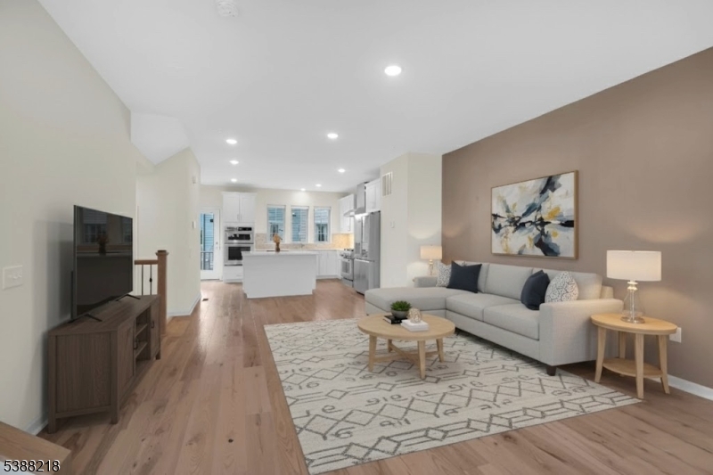 Livingston Twp., NJ 07039,32 Gala Ct