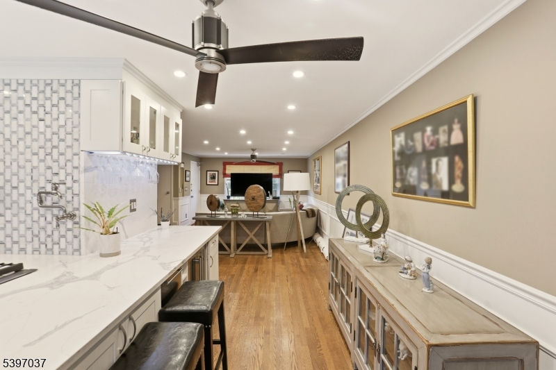 Summit City, NJ 07901,68-86 New England Ave Unit 18 #18