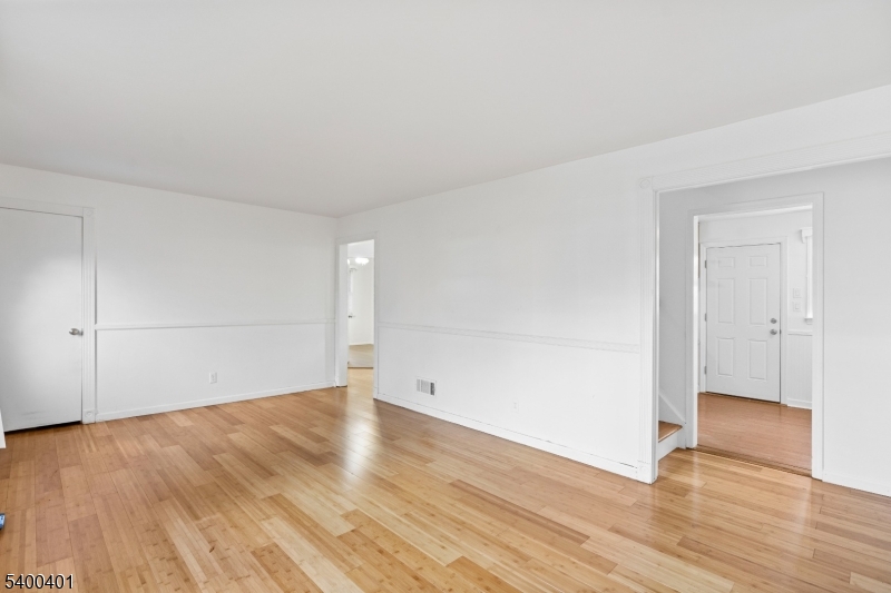 Plainfield City, NJ 07060,1208 Moffett Ave