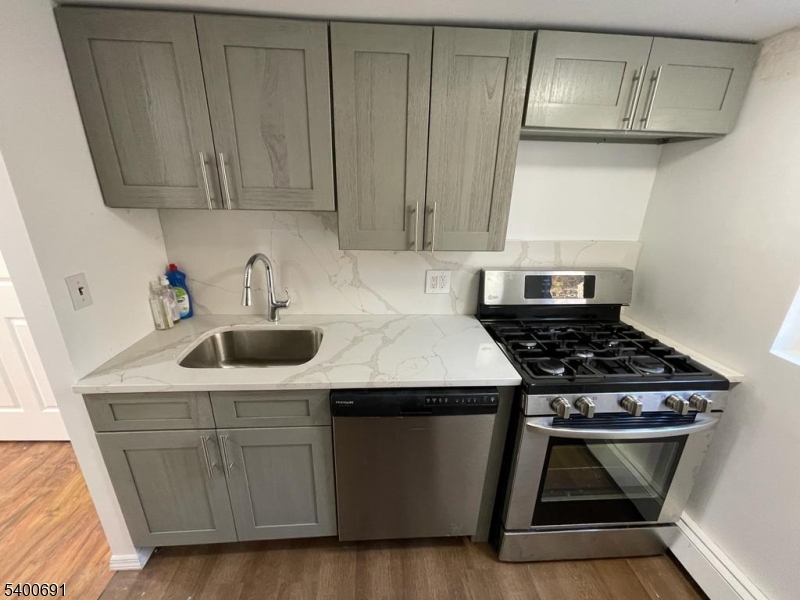 Washington Twp., NJ 07853,22 Spring Ln