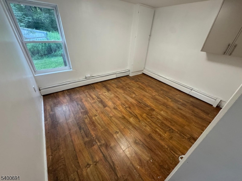 Washington Twp., NJ 07853,22 Spring Ln