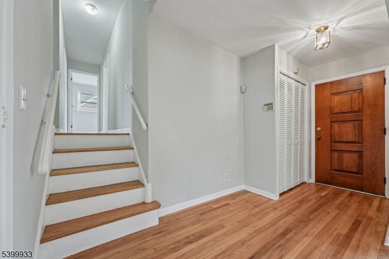 Springfield Twp., NJ 07081,35 S Derby Rd