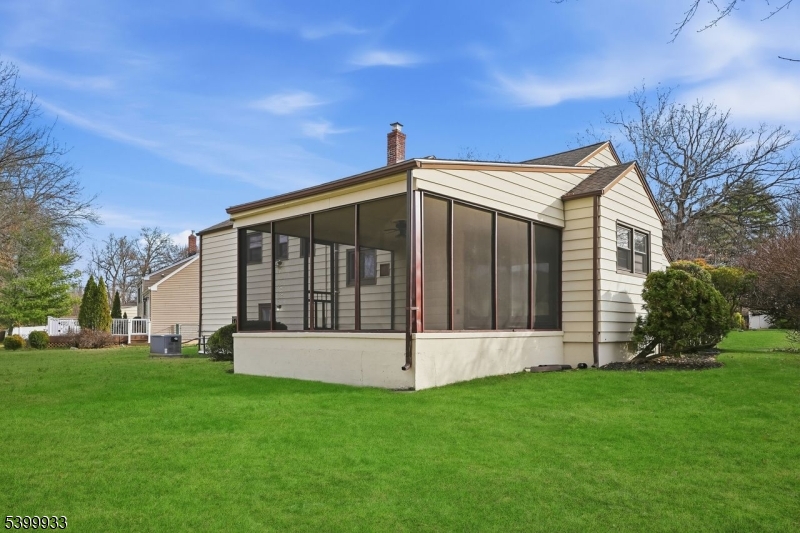 Springfield Twp., NJ 07081,35 S Derby Rd