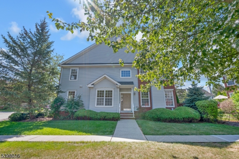 46 Gordon Cir, Parsippany-troy Hills Twp., NJ 07054