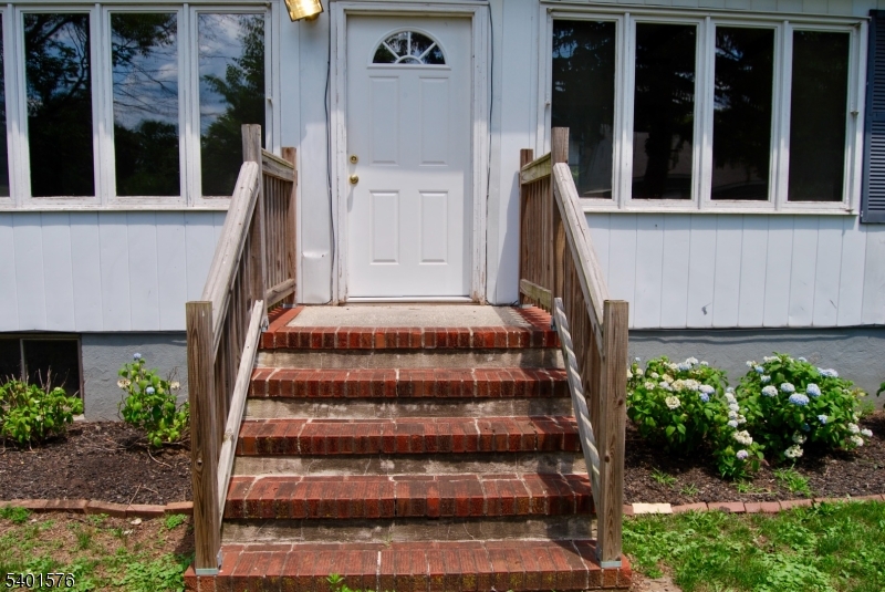 Franklin Twp., NJ 08873,2 S Dover Ave