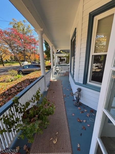 Ridgewood Village, NJ 07450,252 Highwood Ave