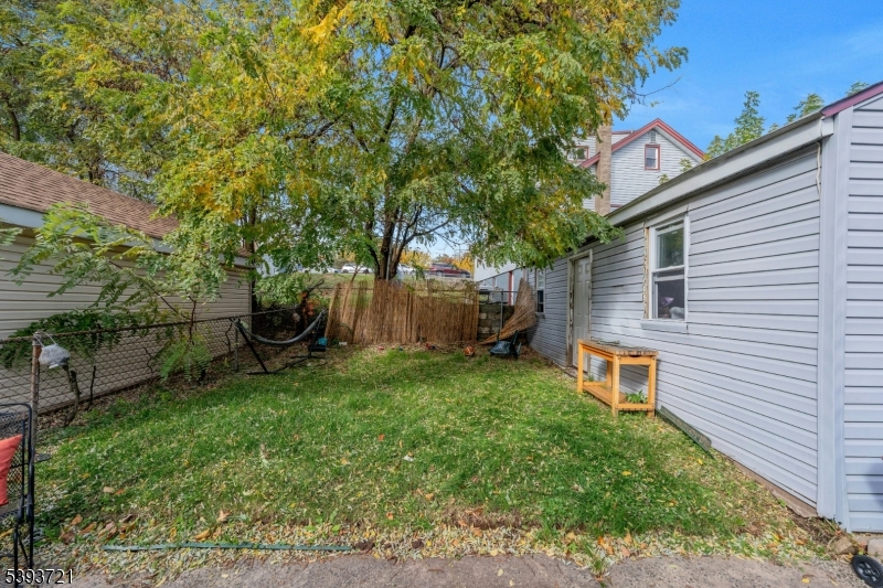 Newark City, NJ 07106,307 Eastern Pkwy