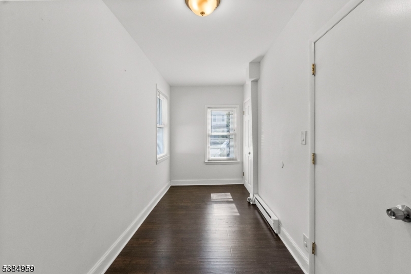 Lyndhurst Twp., NJ 07071,611 New York Ave