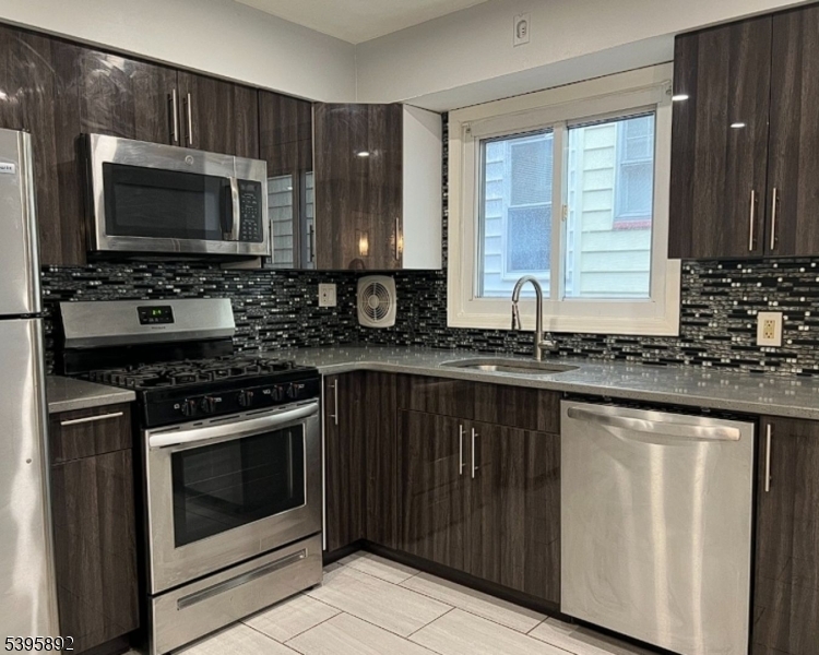 47 Smith St #1, Newark City, NJ 07106