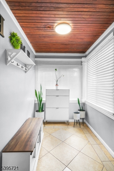 Roselle Boro, NJ 07203,403 John St