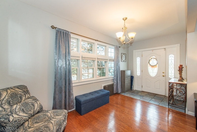 Bloomfield Twp., NJ 07003,31 Fitzherbert St