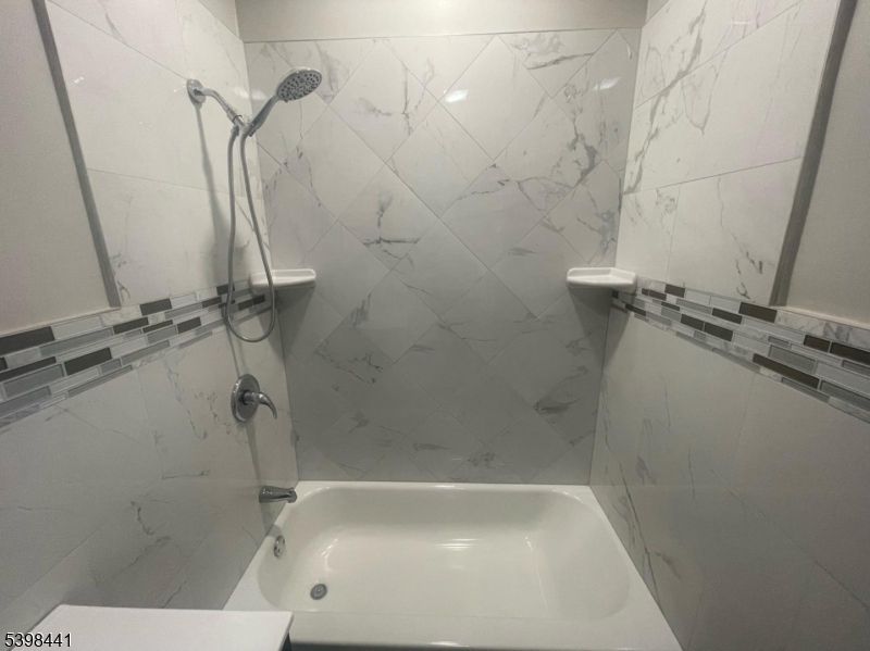 Paterson City, NJ 07501,160 12Th Ave #2