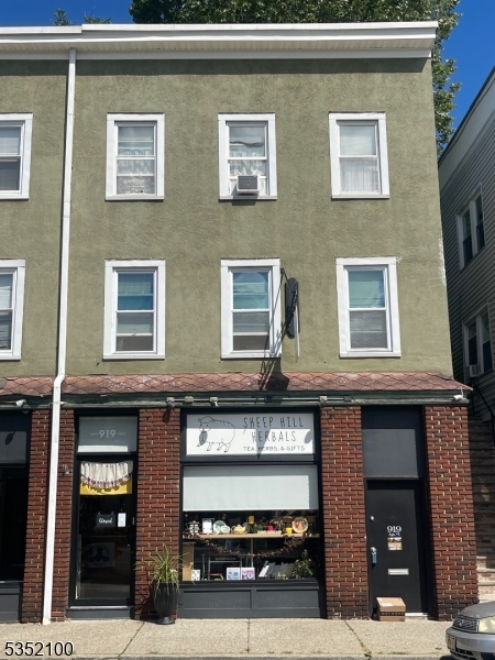 Boonton Town, NJ 07005,919 Main St