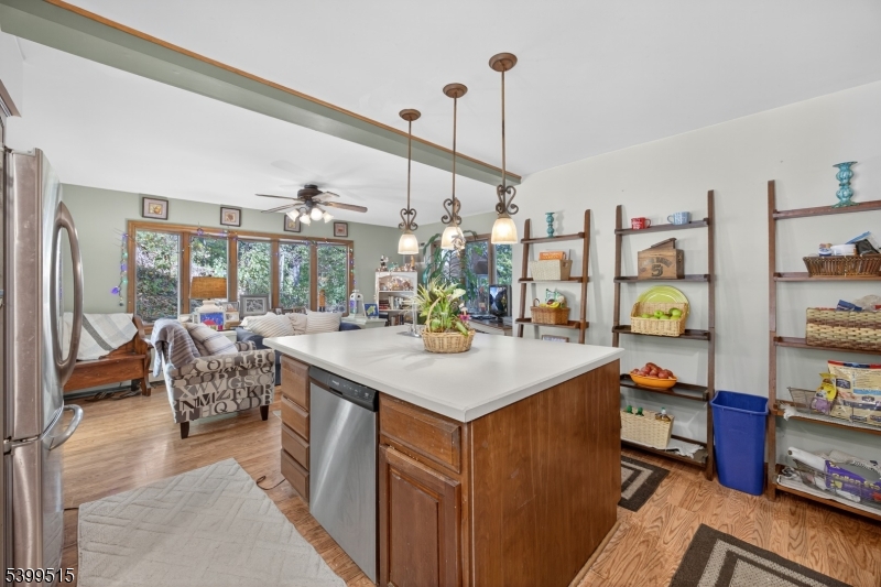 Hawthorne Boro, NJ 07506,370 Goffle Rd