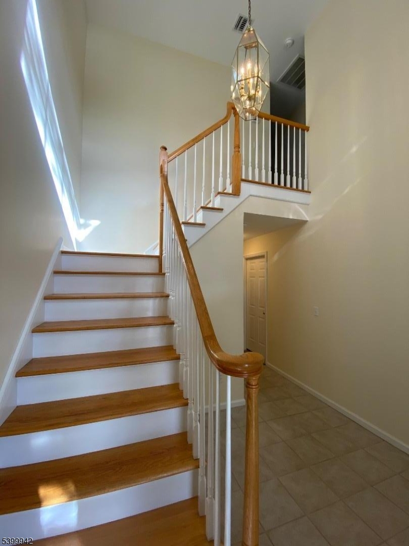 20 Cotton Ct, Hardyston Twp., NJ 07419