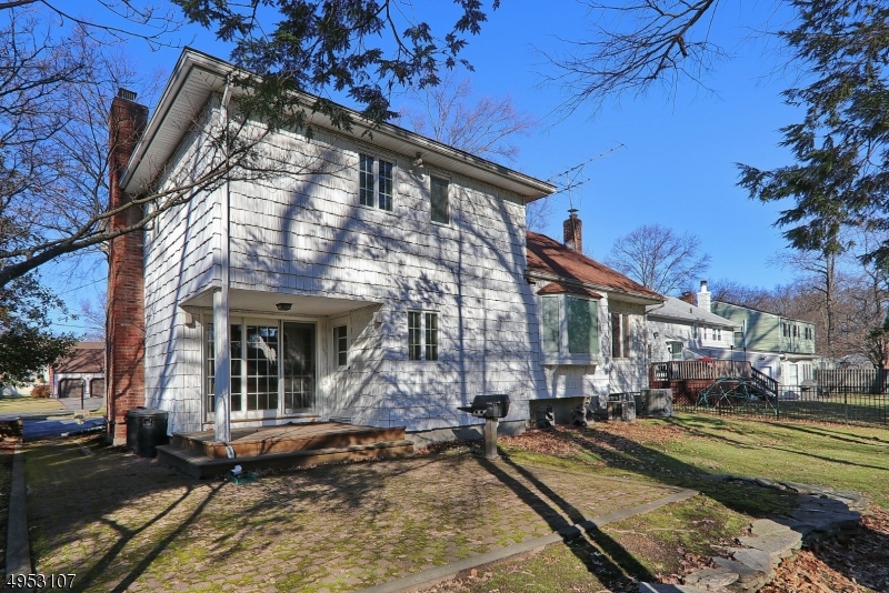 Westfield Town, NJ 07090,240 Twin Oaks Ter