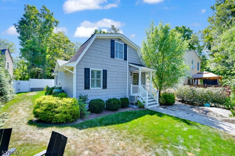 574 Warwick Tpke, West Milford Twp., NJ 07421