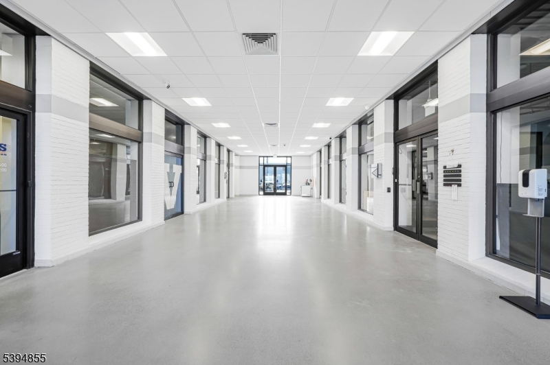 Mahwah Twp., NJ 07430,1 Lethbridge Plz