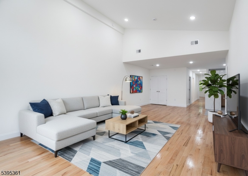 Newark City, NJ 07106,106 Columbia Ave