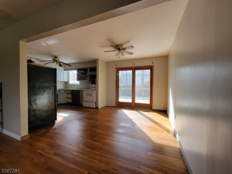 Hopatcong Boro, NJ 07843,10 Richards Rd