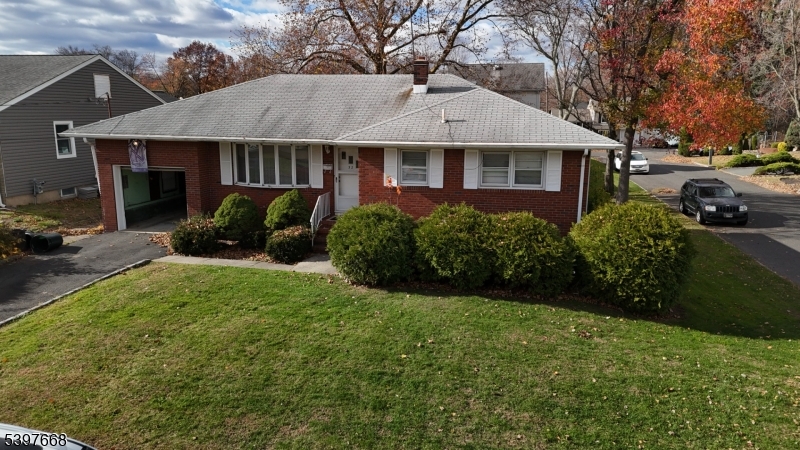 Kenilworth Boro, NJ 07033,52 N 7Th St