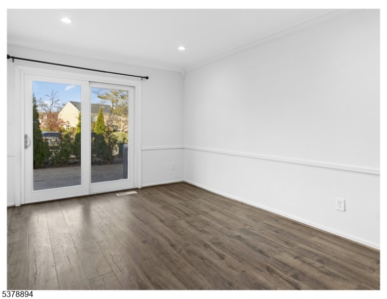 Scotch Plains Twp., NJ 07076,22 Maddaket Court