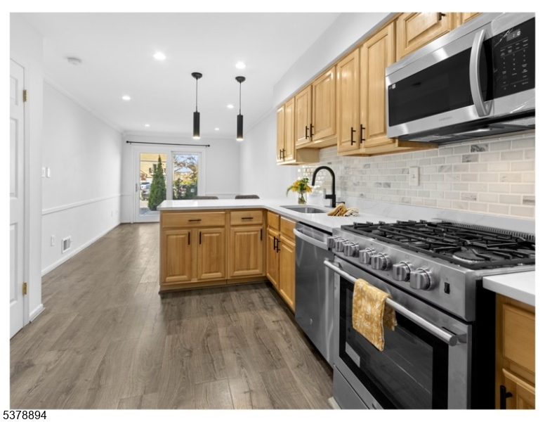 Scotch Plains Twp., NJ 07076,22 Maddaket Court