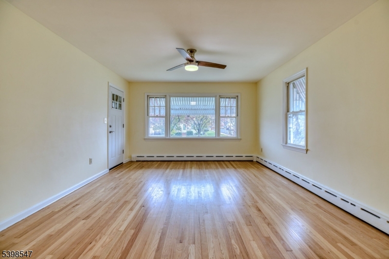 Somerville Boro, NJ 08876,65 Eastern States Pkwy