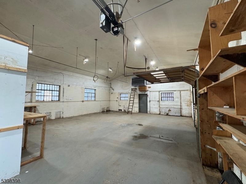 Linden City, NJ 07036,1314 E Elizabeth Ave