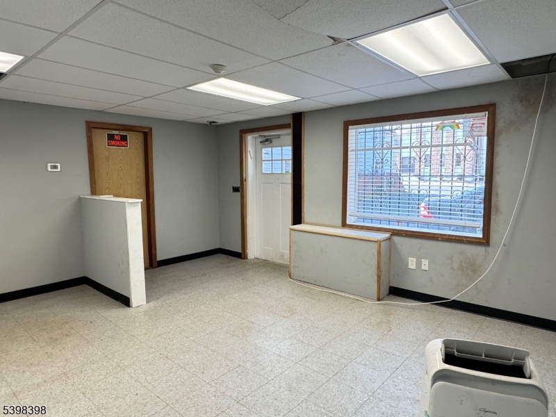 Linden City, NJ 07036,1314 E Elizabeth Ave