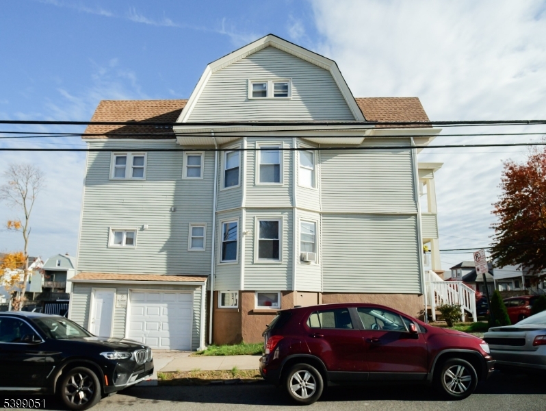 Paterson City, NJ 07522,161 N 9th St