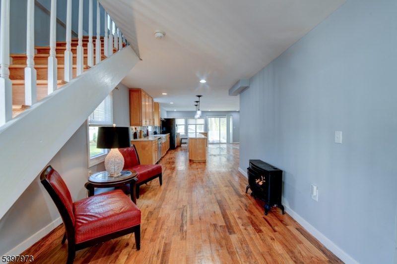 Springfield Twp., NJ 07081,105 Battle Hill Ave