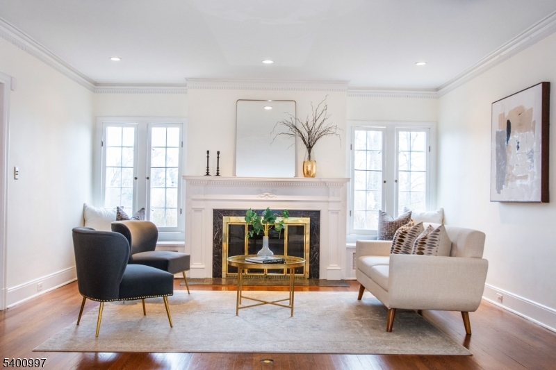 Montclair Twp., NJ 07042,158 S Mountain Ave