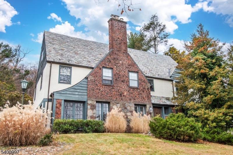 Montclair Twp., NJ 07042,158 S Mountain Ave