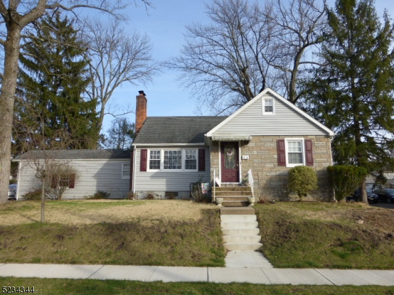 56 St Charles Ave, West Caldwell Twp., NJ 07006