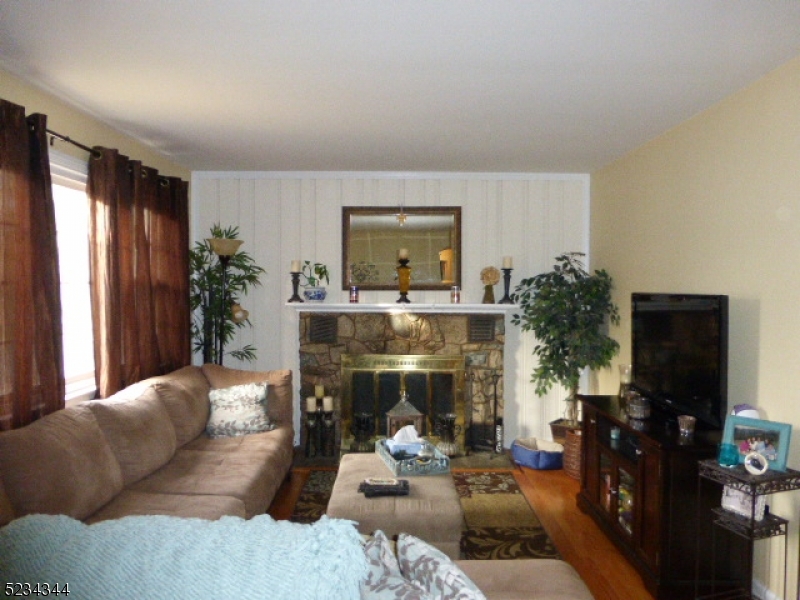 West Caldwell Twp., NJ 07006,56 St Charles Ave