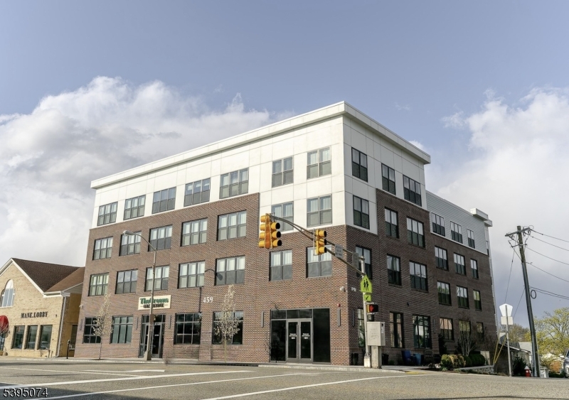 Caldwell Boro Twp., NJ 07006,459 Bloomfield Ave #406