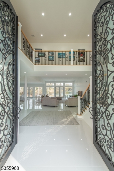 Mountain Lakes Boro, NJ 07046,34 W Shore Rd