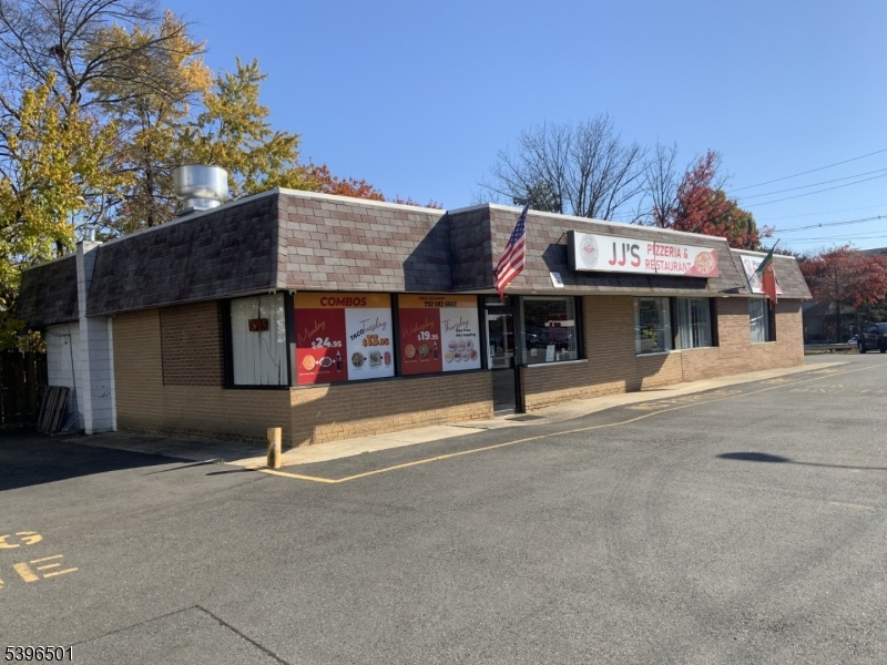 Woodbridge Twp., NJ 07001,1076 Saint Georges Ave