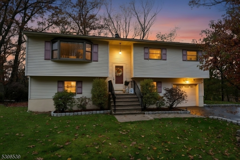 Ringwood Boro, NJ 07456,24 Fountain Dr