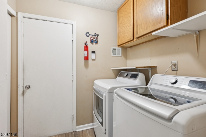 South Brunswick Twp., NJ 08852,32 Magnolia Ct