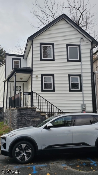 Newark City, NJ 07103,441 S 9Th St