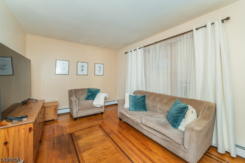 Wallington Boro, NJ 07057,58 Hathaway St