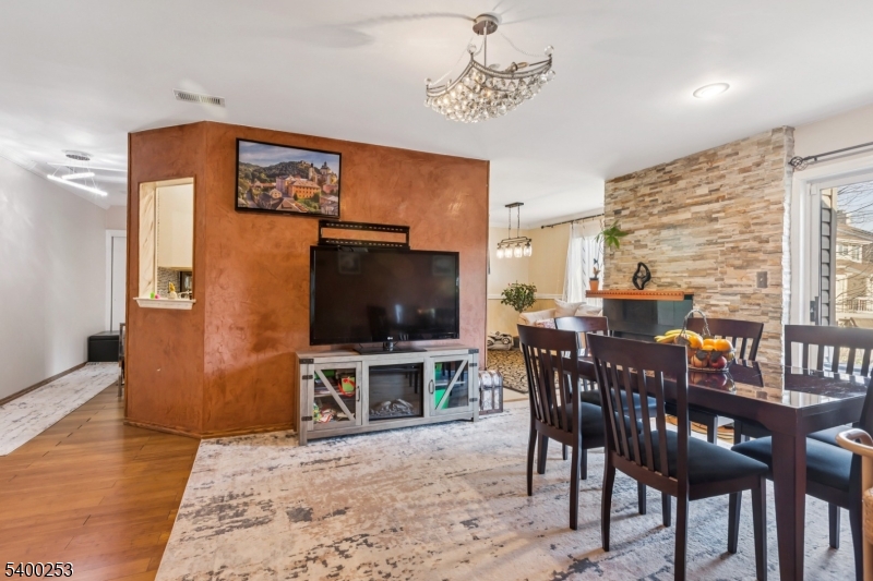 Sayreville Boro, NJ 08859,36 Farnham Sq