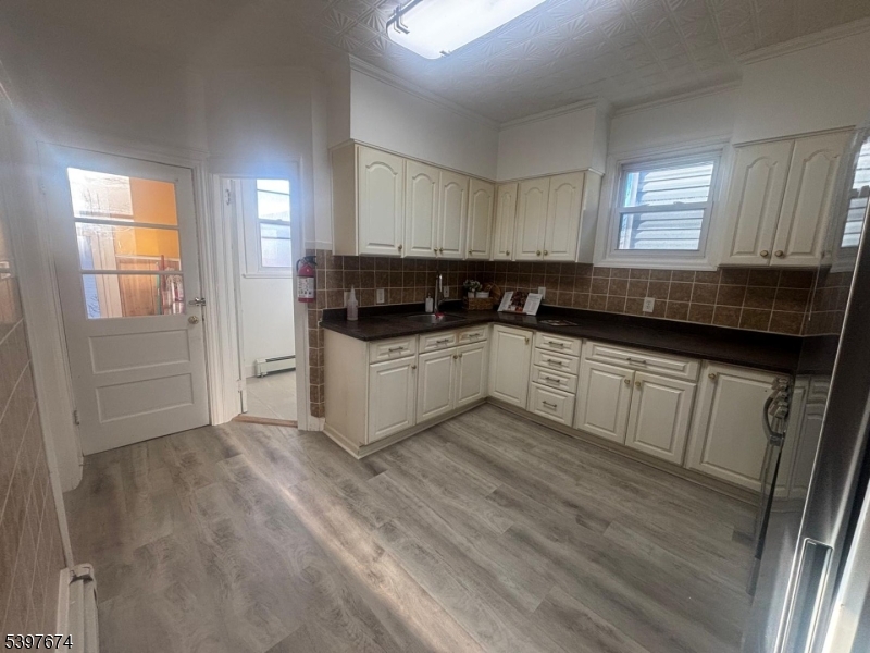 Passaic City, NJ 07055,3 Van Buren St #2